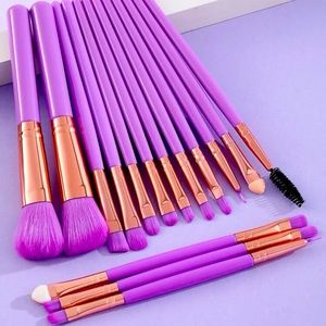 15pcs Makeup Brush Set💜🙂